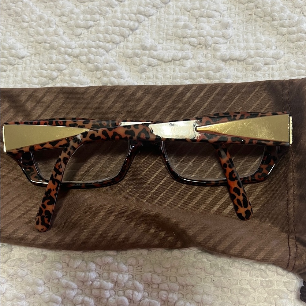 Tortoise Shell Eyeglasses with Case - Picture 2 of 2